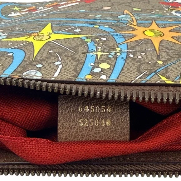 Gucci x Disney Donald Duck GG Supreme Messenger Bag Cruise 2020 - Picture 16 of 16